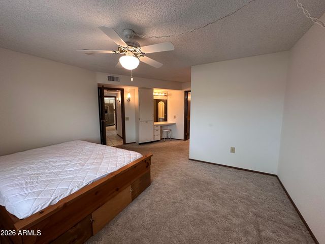 13813 N THUNDERBIRD Boulevard, Sun City, AZ 85351