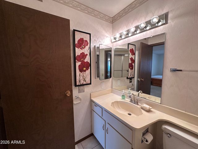 13813 N THUNDERBIRD Boulevard, Sun City, AZ 85351