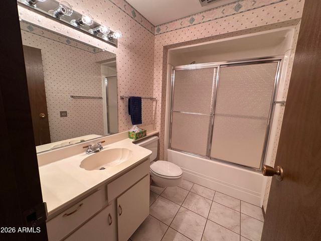 13813 N THUNDERBIRD Boulevard, Sun City, AZ 85351