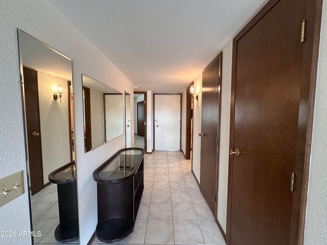 13813 N THUNDERBIRD Boulevard, Sun City, AZ 85351
