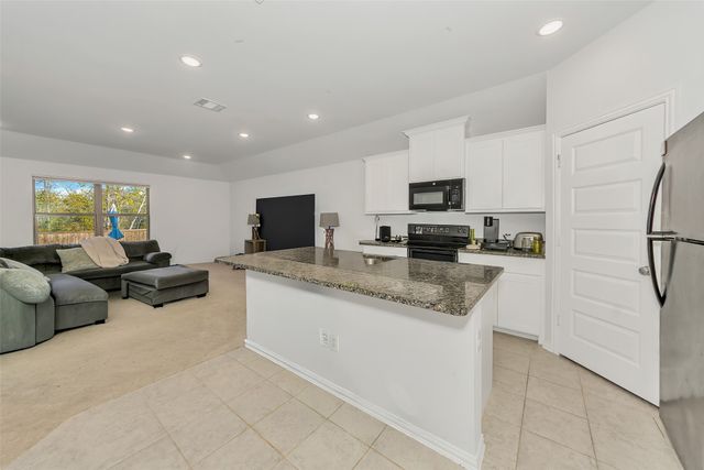 2213 Pacific Avenue, Anna, TX 75409