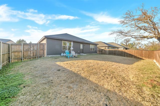 2213 Pacific Avenue, Anna, TX 75409
