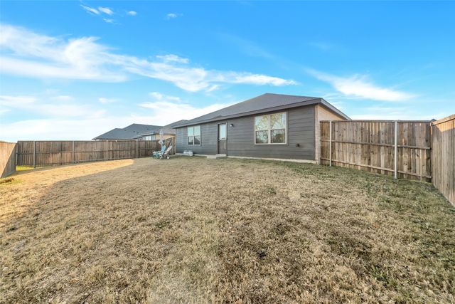 2213 Pacific Avenue, Anna, TX 75409