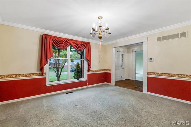 12120 Westwick Place, St Louis, MO 63127