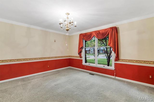 12120 Westwick Place, St Louis, MO 63127