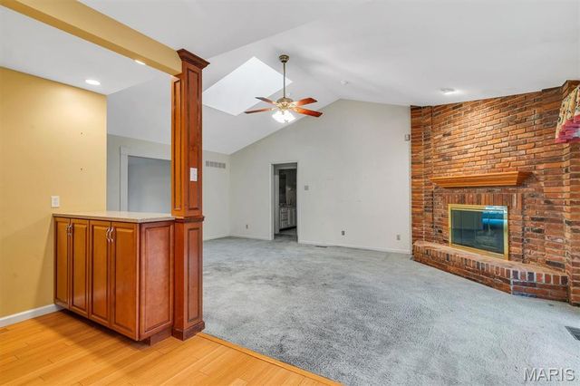 12120 Westwick Place, St Louis, MO 63127