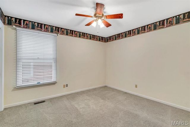 12120 Westwick Place, St Louis, MO 63127