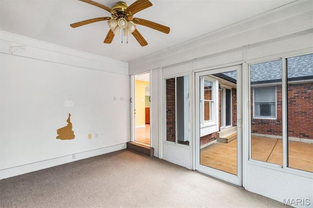 12120 Westwick Place, St Louis, MO 63127