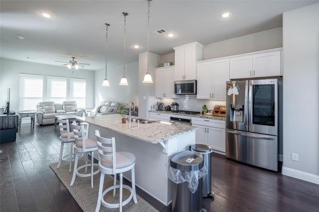 2421 Springhill Avenue, Flower Mound, TX 75028