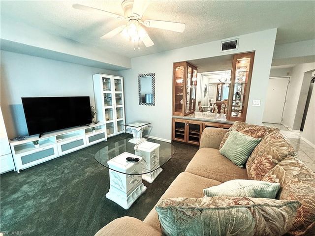 3490 N Key DR 217, North Fort Myers, FL 33903