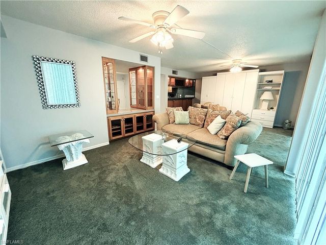 3490 N Key DR 217, North Fort Myers, FL 33903