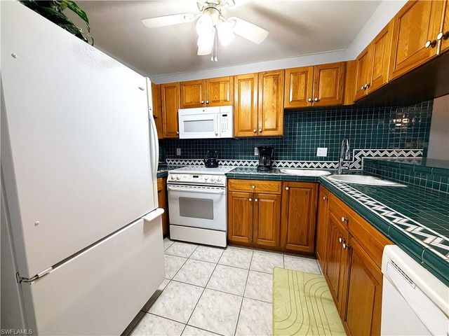 3490 N Key DR 217, North Fort Myers, FL 33903