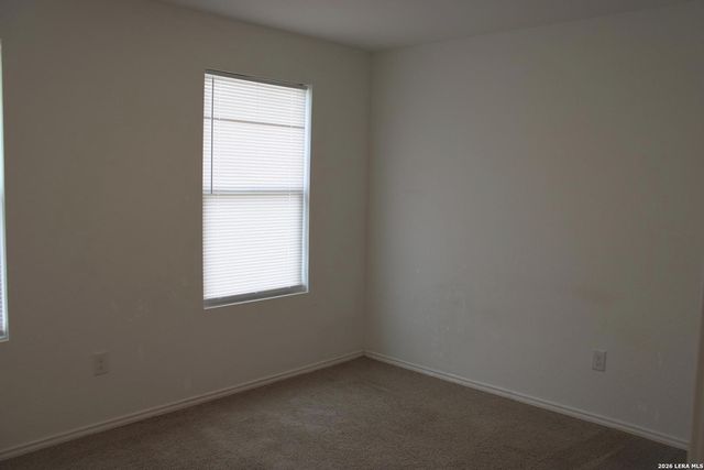 124 HORSESHOE TRL, Pleasanton, TX 78064