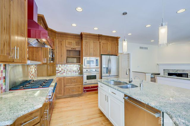 71 Spring Street, Metuchen, NJ 08840