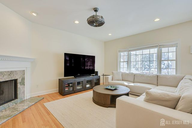 71 Spring Street, Metuchen, NJ 08840