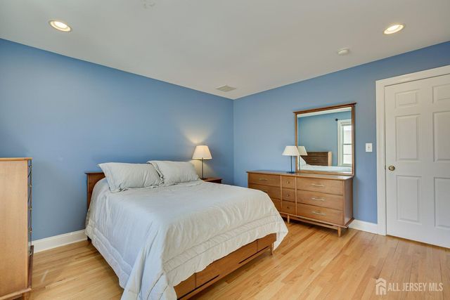 71 Spring Street, Metuchen, NJ 08840