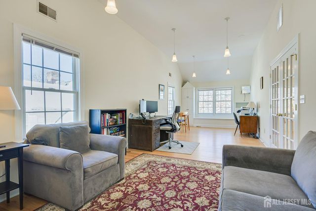 71 Spring Street, Metuchen, NJ 08840