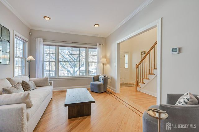 71 Spring Street, Metuchen, NJ 08840