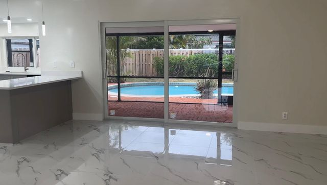 2110 NW 109th Avenue, Sunrise, FL 33322