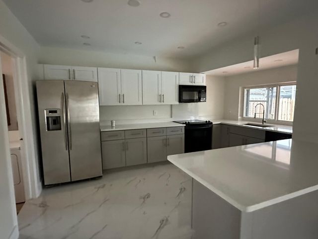 2110 NW 109th Avenue, Sunrise, FL 33322