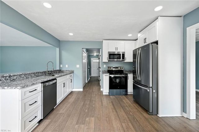 2205 Fort Belvoir DR, Virginia Beach, VA 23464