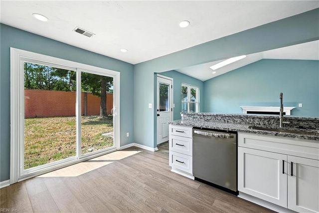 2205 Fort Belvoir DR, Virginia Beach, VA 23464