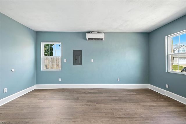 2205 Fort Belvoir DR, Virginia Beach, VA 23464