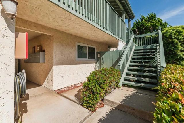318 Juniper Avenue 15, Carlsbad, CA 92008