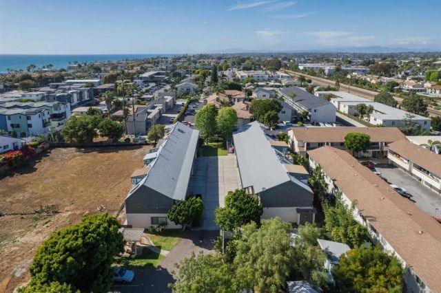 318 Juniper Avenue 15, Carlsbad, CA 92008