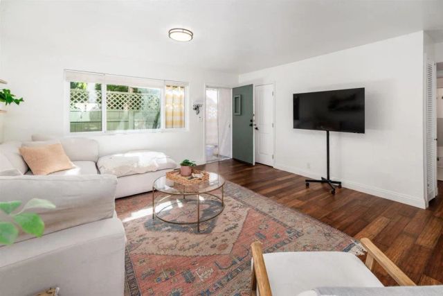 318 Juniper Avenue 15, Carlsbad, CA 92008
