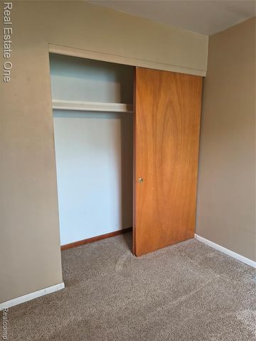 30866 Middlebury Street, Westland, MI 48186