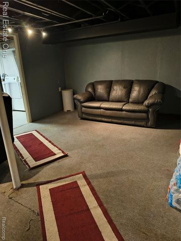 30866 Middlebury Street, Westland, MI 48186
