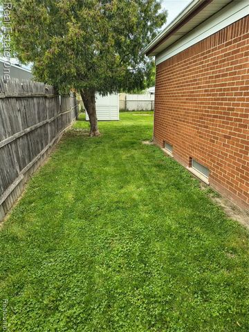 30866 Middlebury Street, Westland, MI 48186