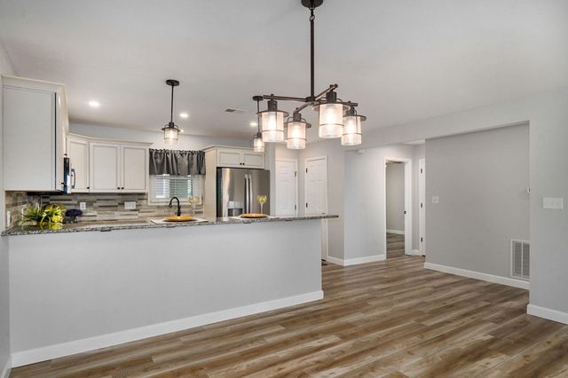 91 Port Drive 3, Kimberling City, MO 65686