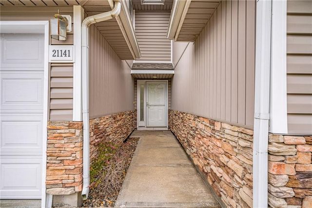 21141 Millridge Street, Spring Hill, KS 66083