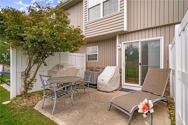 21141 Millridge Street, Spring Hill, KS 66083