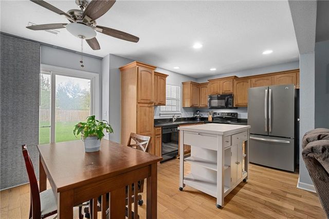 21141 Millridge Street, Spring Hill, KS 66083