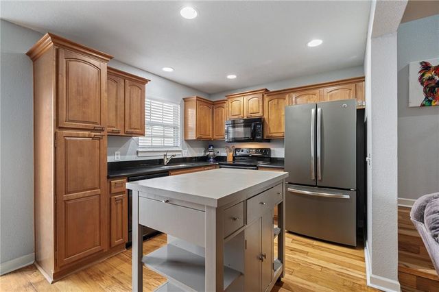 21141 Millridge Street, Spring Hill, KS 66083