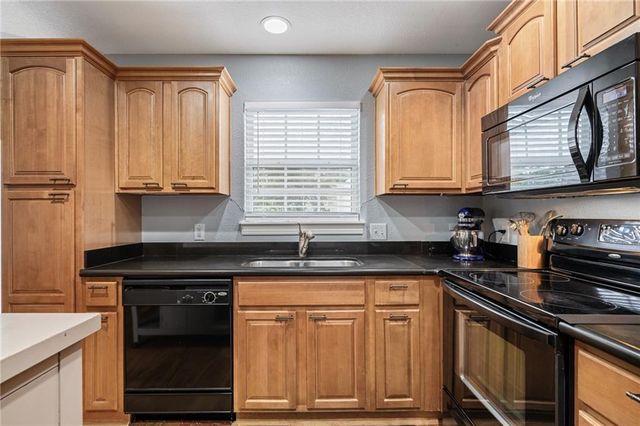 21141 Millridge Street, Spring Hill, KS 66083