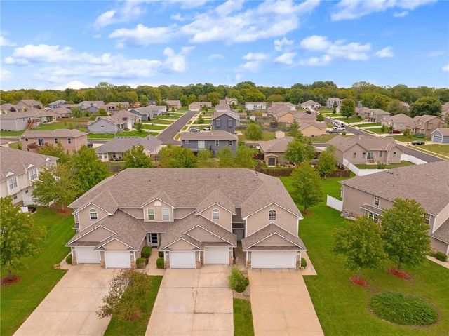 21141 Millridge Street, Spring Hill, KS 66083