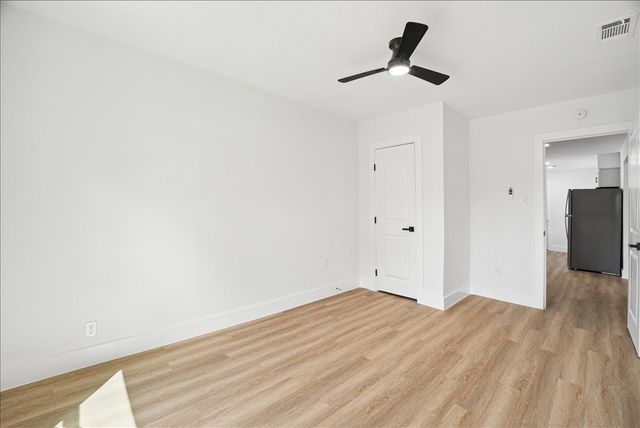 1203 W Avenue F, Garland, TX 75040