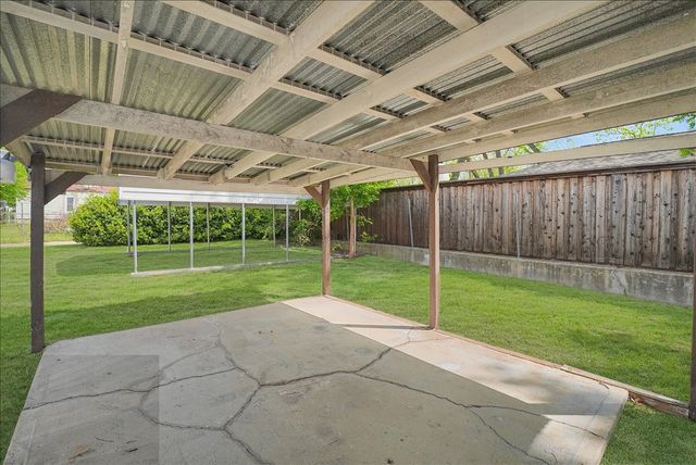 1203 W Avenue F, Garland, TX 75040