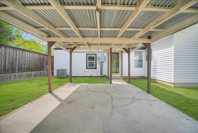 1203 W Avenue F, Garland, TX 75040