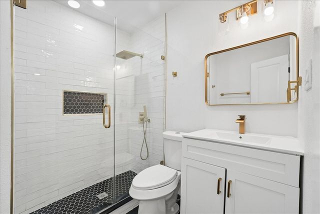 1203 W Avenue F, Garland, TX 75040