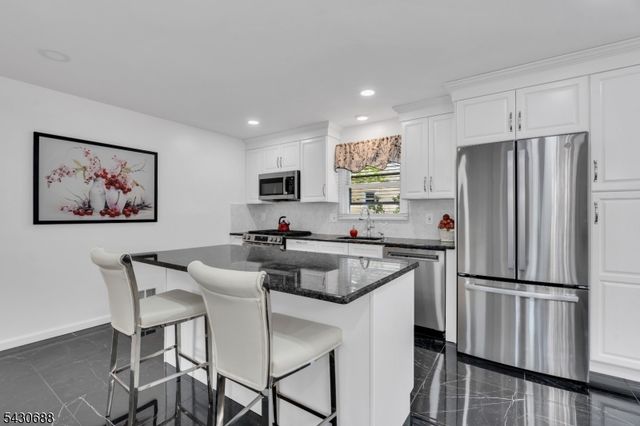 15 Judith Pl, Wayne Twp., NJ 07470