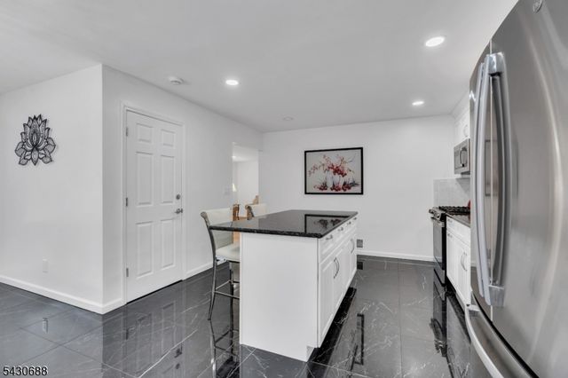15 Judith Pl, Wayne Twp., NJ 07470