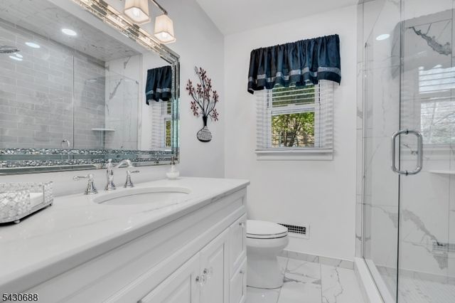 15 Judith Pl, Wayne Twp., NJ 07470