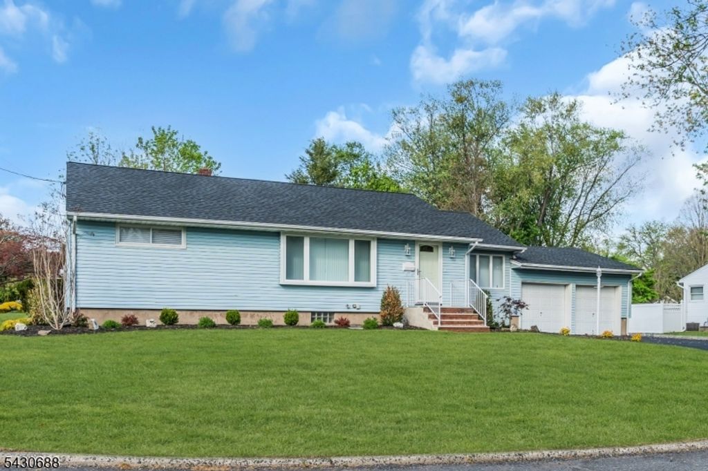 15 Judith Pl, Wayne Twp., NJ 07470