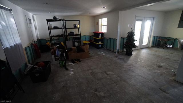 779 Park AVE, Naples, FL 34110