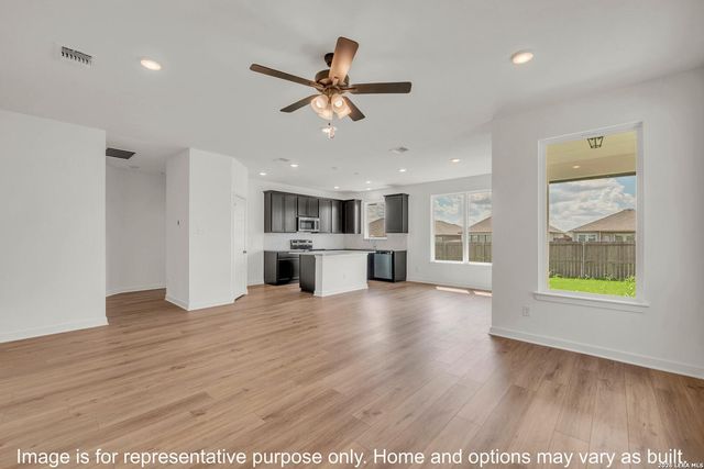 416 Honeydew Way, Seguin, TX 78155